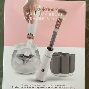 Brookstone 360 Makeup Brush Cleaner & Dryer